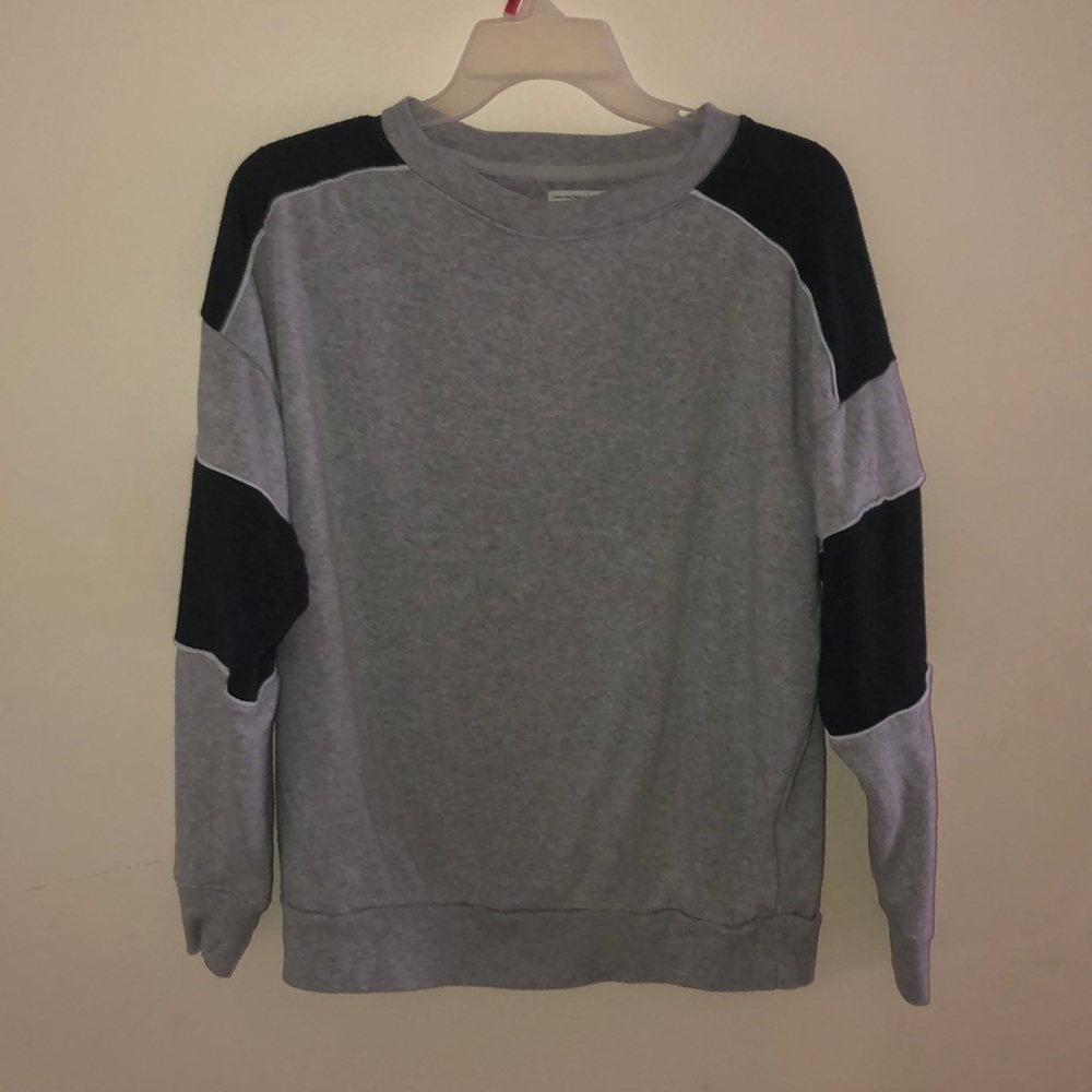 American Eagle Color Block Crew Neck